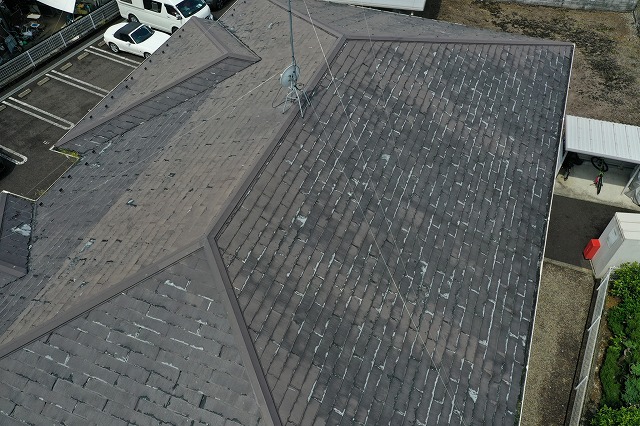 アパートの屋根